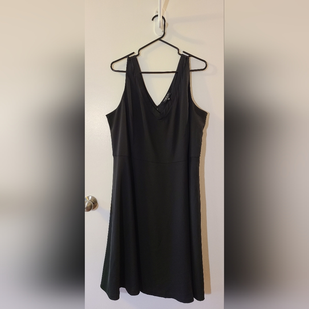 Michel Studio Plus Size Classic Black Midi Dress
